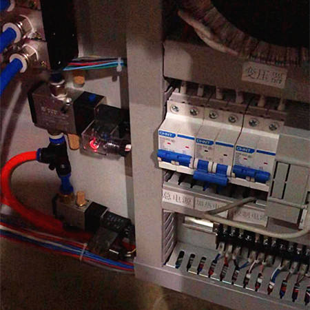 Empaquetadora semiautomática de pañales para bebés